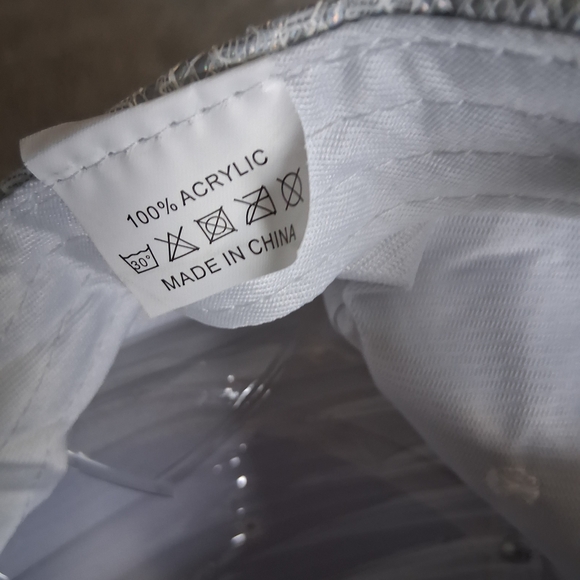 Elegant White Lace Cap with Rhinestones bling strap back OS NEW - Picture 7 of 8